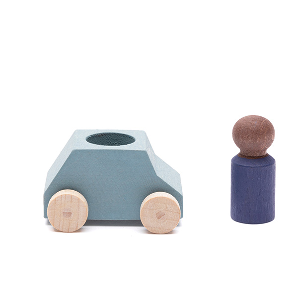 Lubulona Gray Wooden Car with Figure