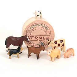 Farm Animals in a Box (7 pieces)