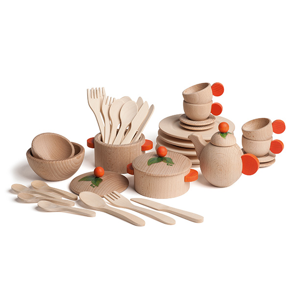 Large Set of Natural Wood Dishes for Pretend Play (Erzi)