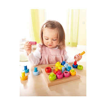 Rainbow Whirls Pegging Game