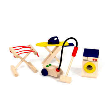 Household Set for Dollhouse (Selecta)