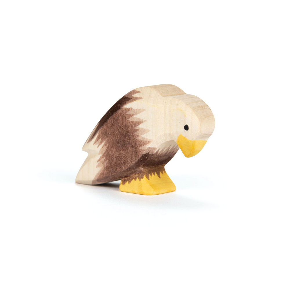 Ostheimer Bald Eagle sitting