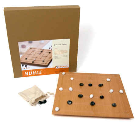 Nine Men's Morris/Muehle Board Game