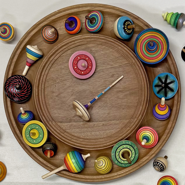 Mader - Walnut Rondell for Spinning Tops 40 cm