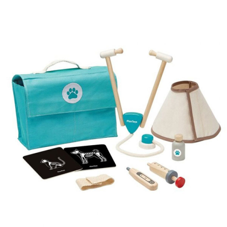 Vet Set for Pretend Play (Plan Toys)