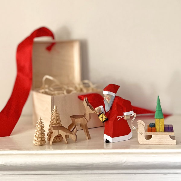 Santa on Sleigh Holiday Gift Wrap