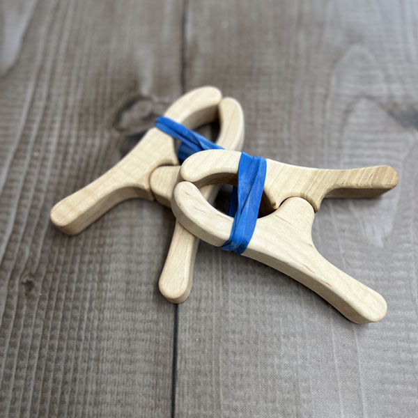 Maple Play Clips for Building Forts (Set of Two)