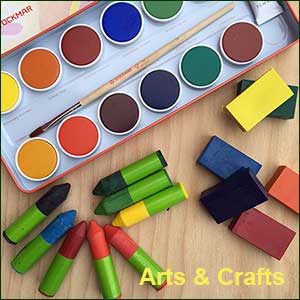 Wooden toy spinning tops and yoyos from Europe