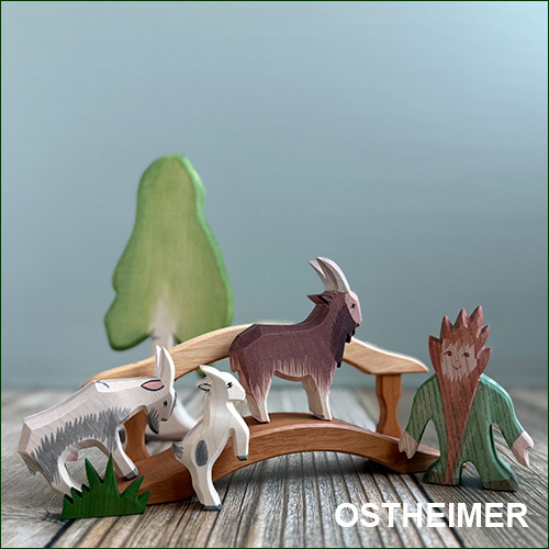 Wooden Waldorf figures from Margarete Ostheimer