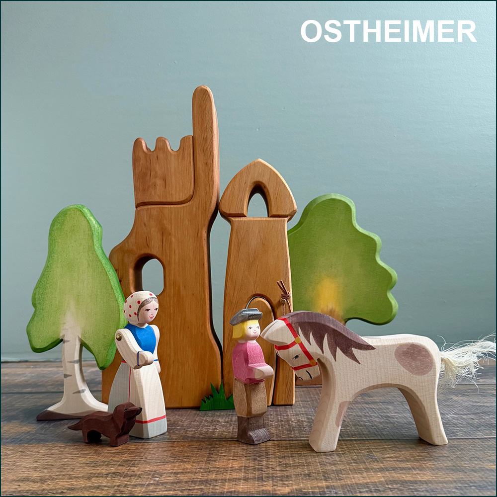 Wooden Waldorf figures from Margarete Ostheimer